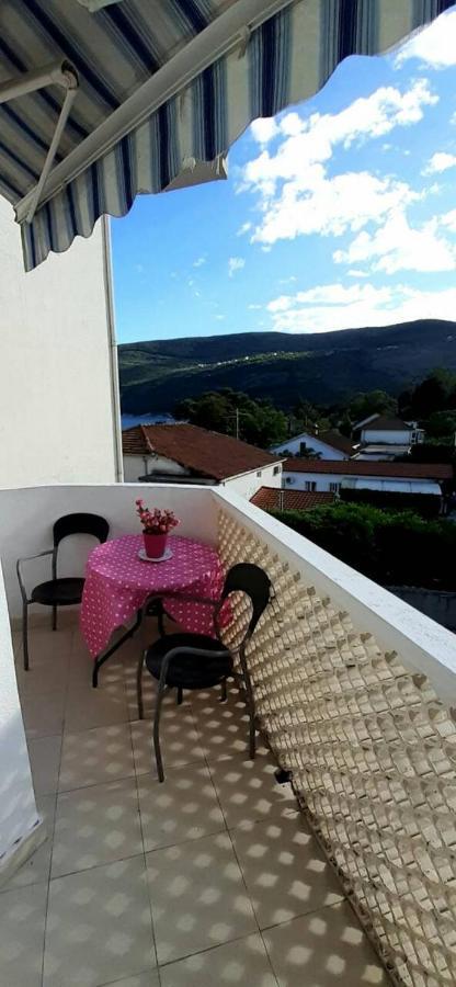 Apartmani M Херцег Нови Екстериор снимка
