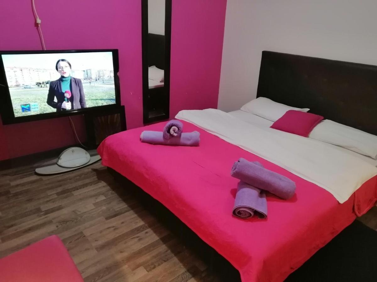 Apartmani M Херцег Нови Екстериор снимка